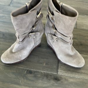 Arturo Chiang wedge suede boots 7.5 used good condition